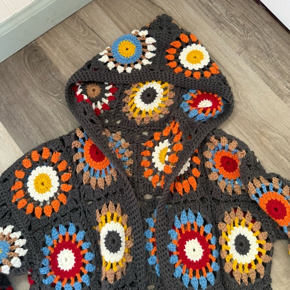 Hand Crochet Granny Square‎ Long Cardigan Sweater Size Medium/ Large - Picture 10 of 10